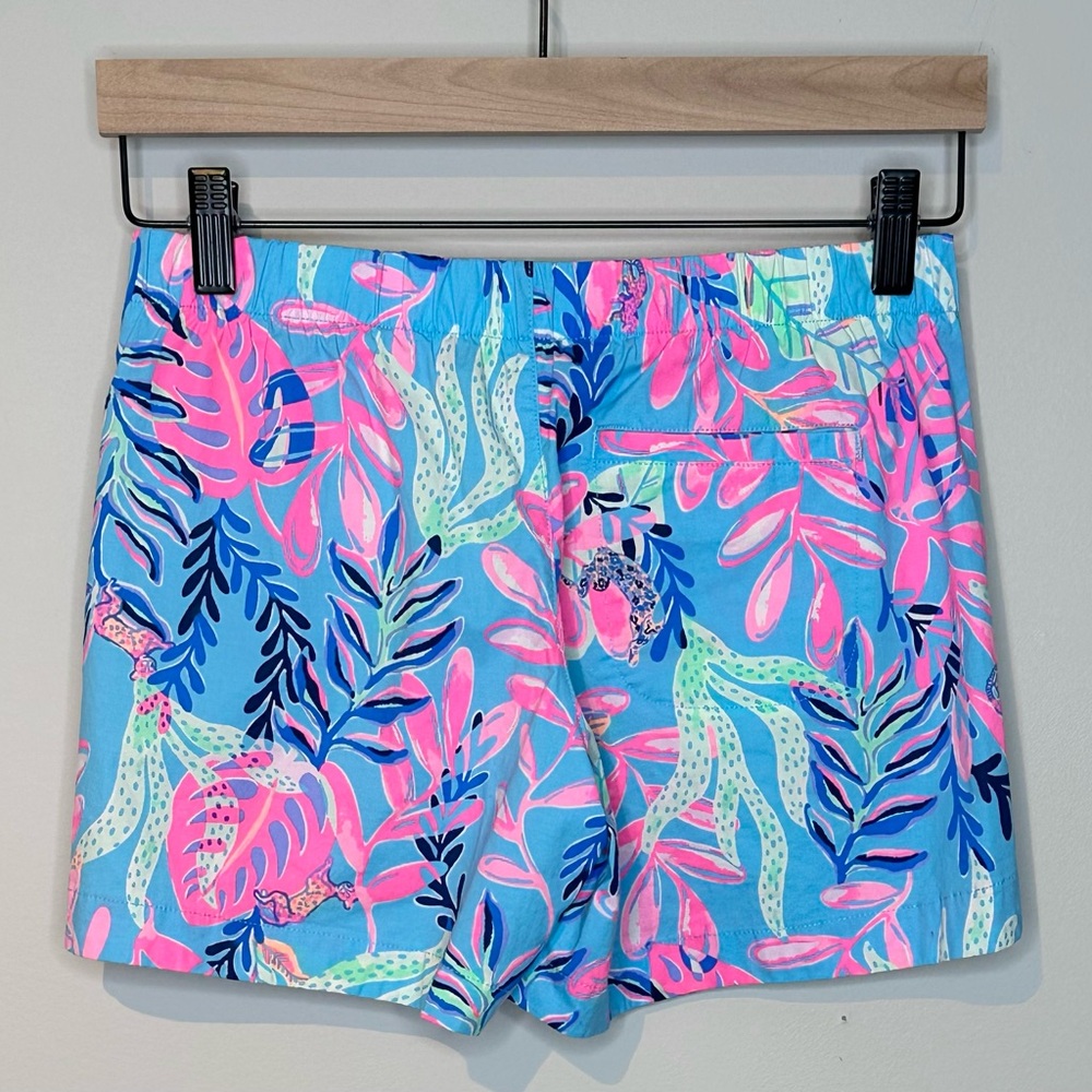 Lilly Pulitzer Ocean View Blue Pink Tropical Pull On Shorts Size XXS - Picture 2 of 11